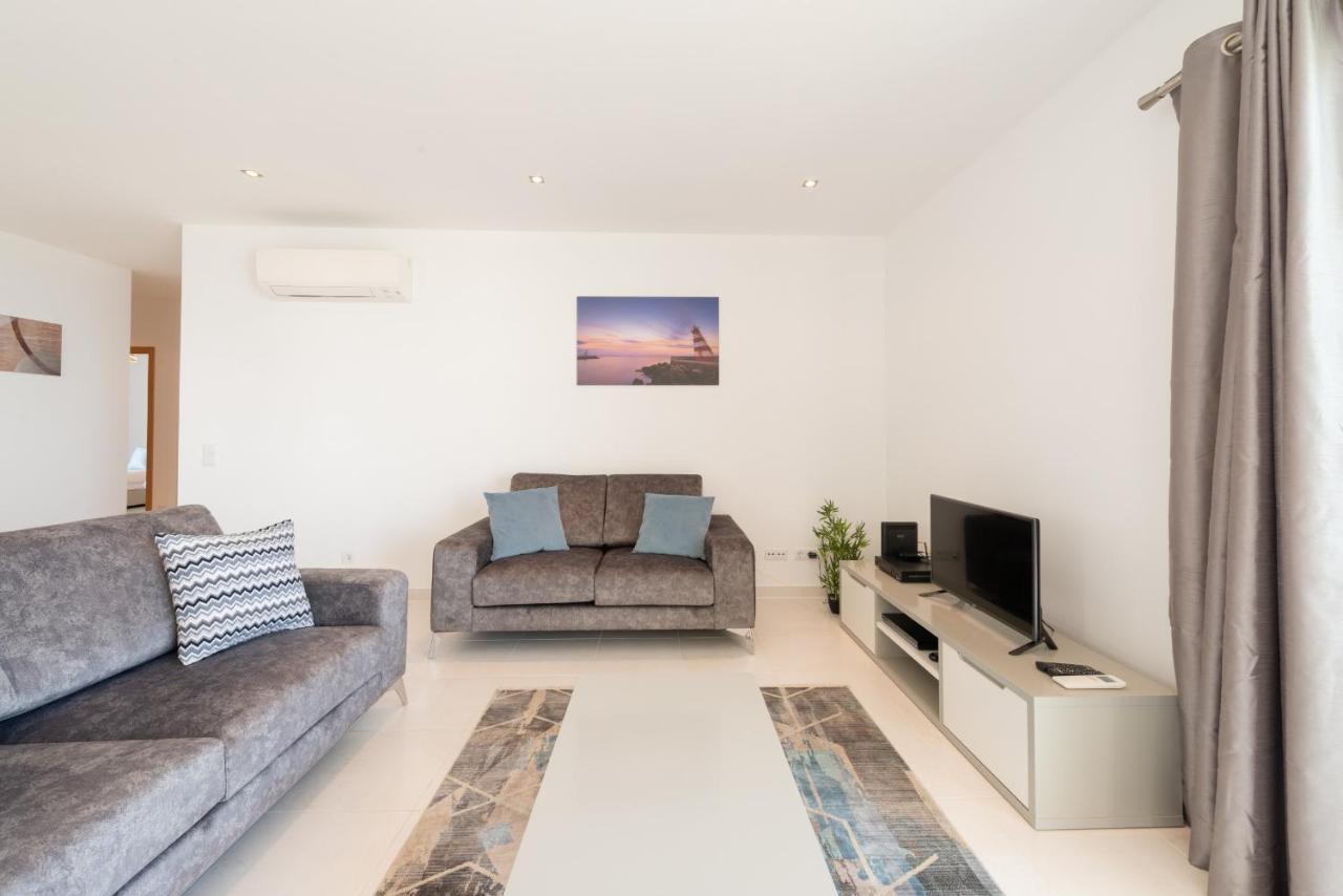 Apartment Porto De Mos 72 By Destination Algarve *