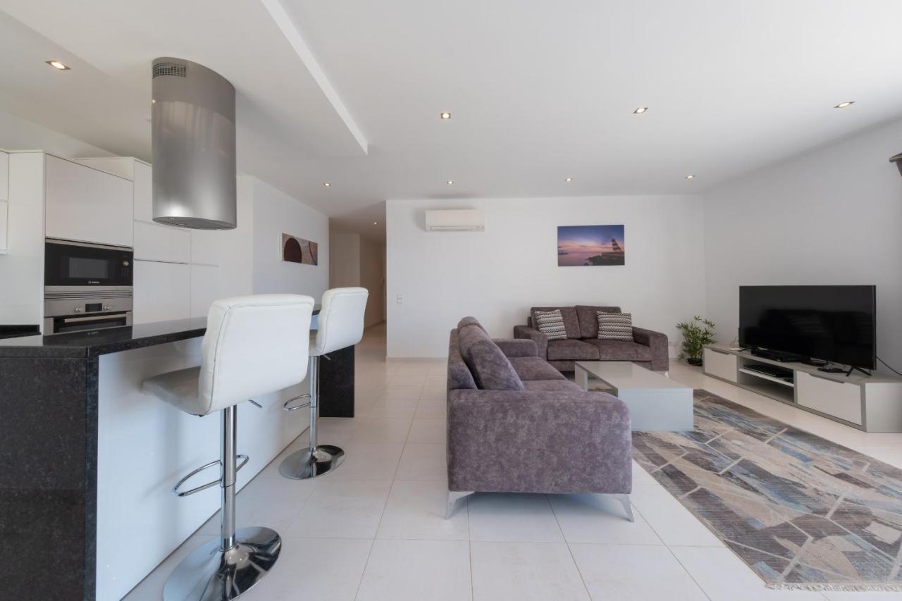 Apartment Porto De Mos 72 By Destination Algarve *