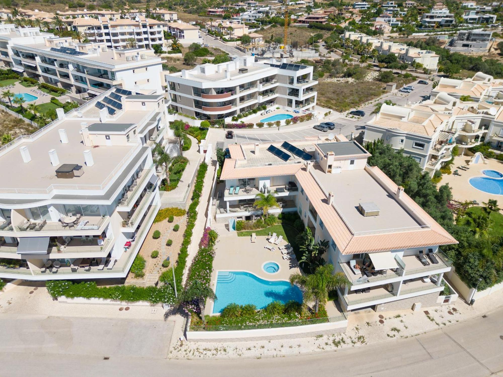Porto De Mos 72 By Destination Algarve Apartment